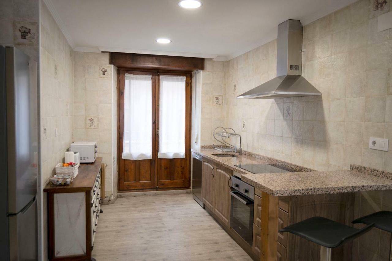 Tres Puentes Anguiano Apartamentos Y Hostal エクステリア 写真