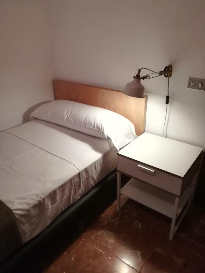 Tres Puentes Anguiano Apartamentos Y Hostal エクステリア 写真