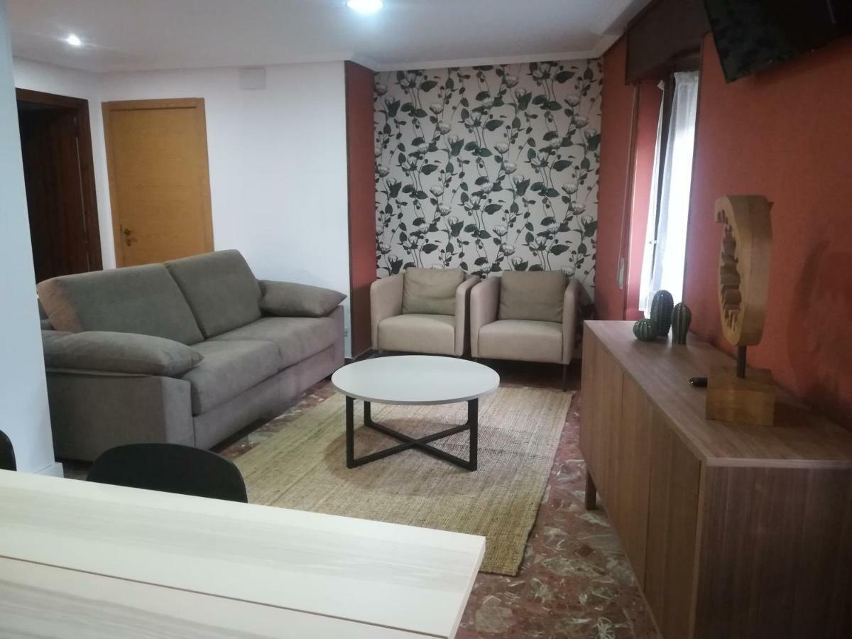 Tres Puentes Anguiano Apartamentos Y Hostal エクステリア 写真