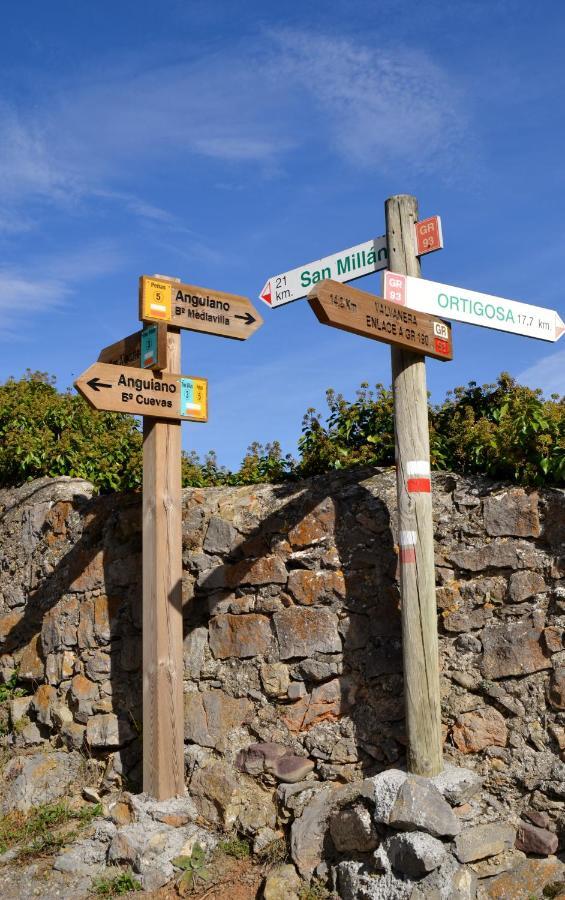 Tres Puentes Anguiano Apartamentos Y Hostal エクステリア 写真