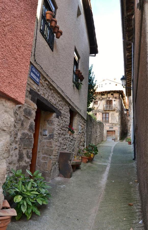 Tres Puentes Anguiano Apartamentos Y Hostal エクステリア 写真